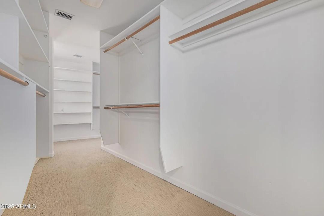 Real Estate Picture 25