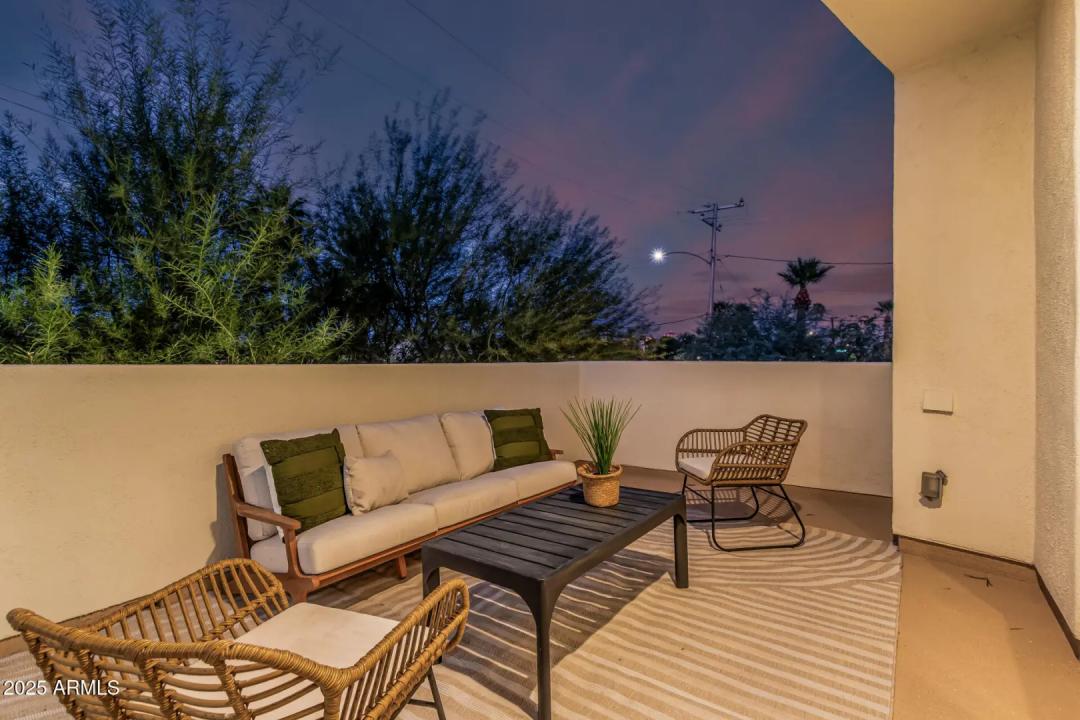 Real Estate Picture 38