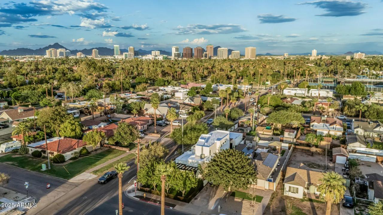 Real Estate Picture 46