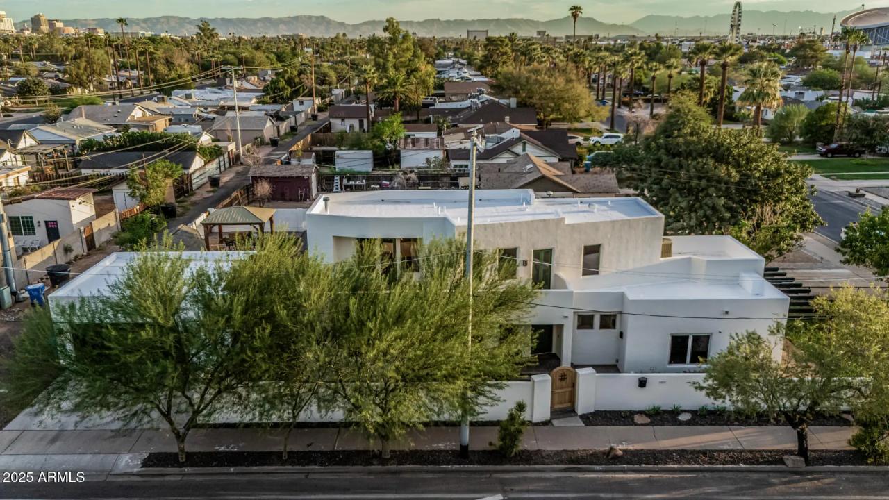Real Estate Picture 1