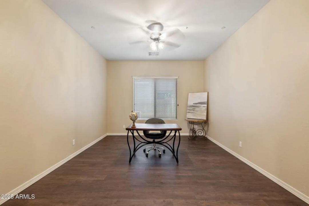 Real Estate Picture 6
