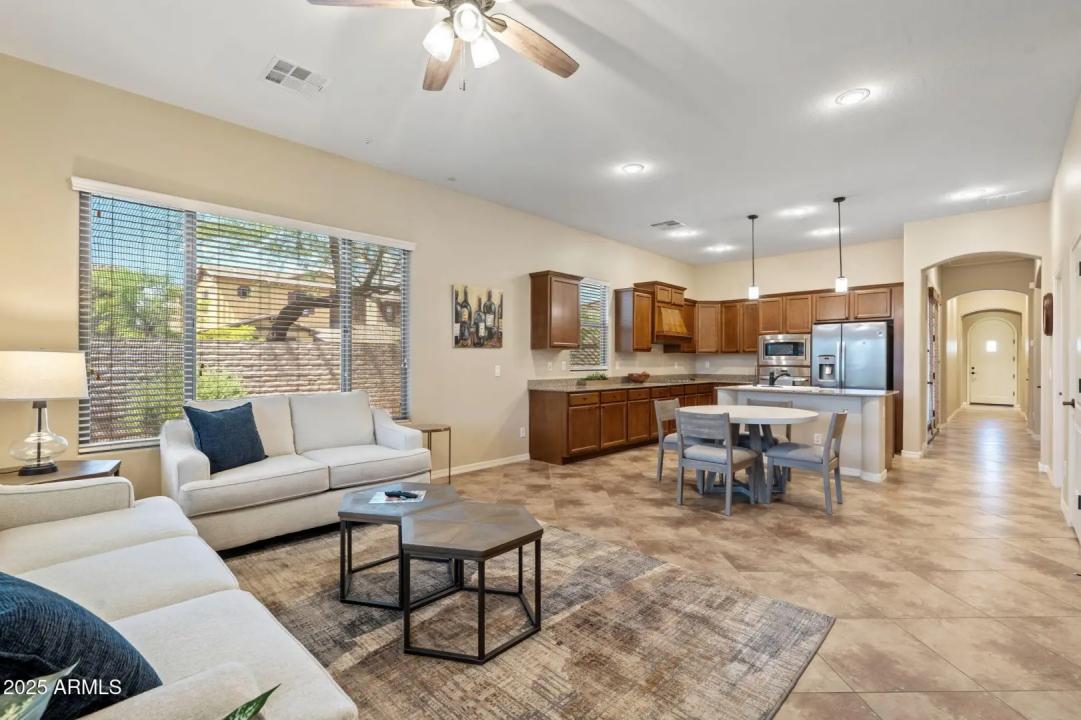 Real Estate Picture 3