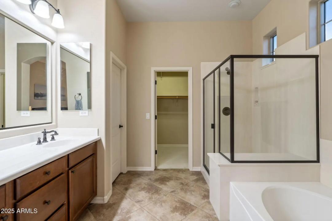 Real Estate Picture 26