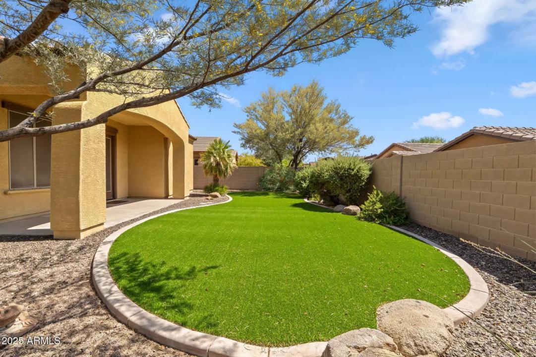 Real Estate Picture 43