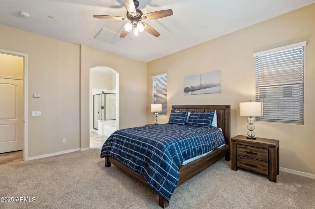 Real Estate Picture 4