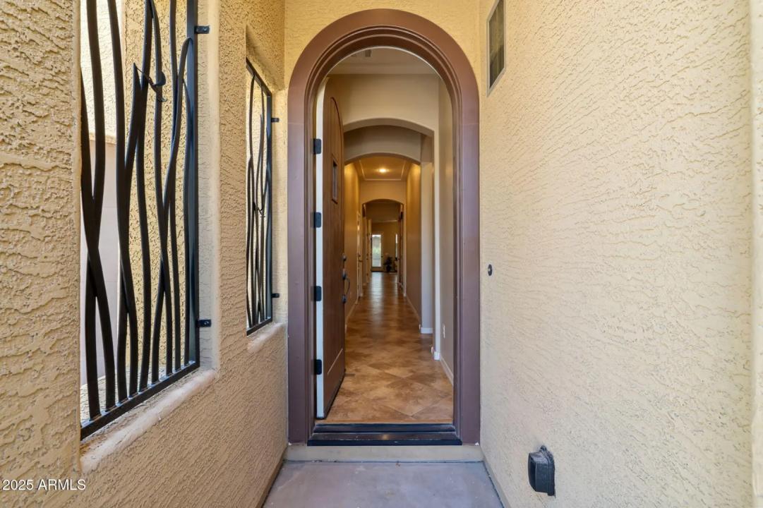 Real Estate Picture 11