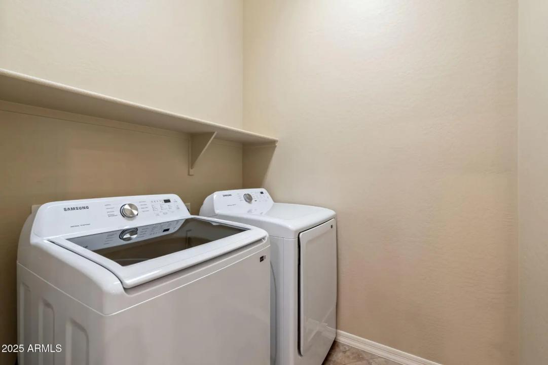 Real Estate Picture 37
