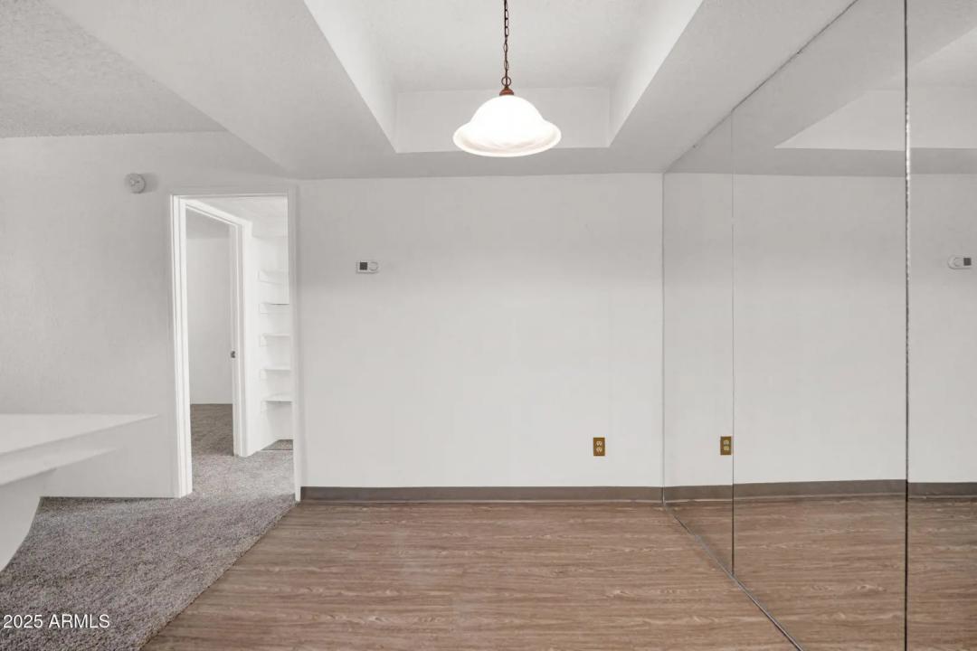 Real Estate Picture 11
