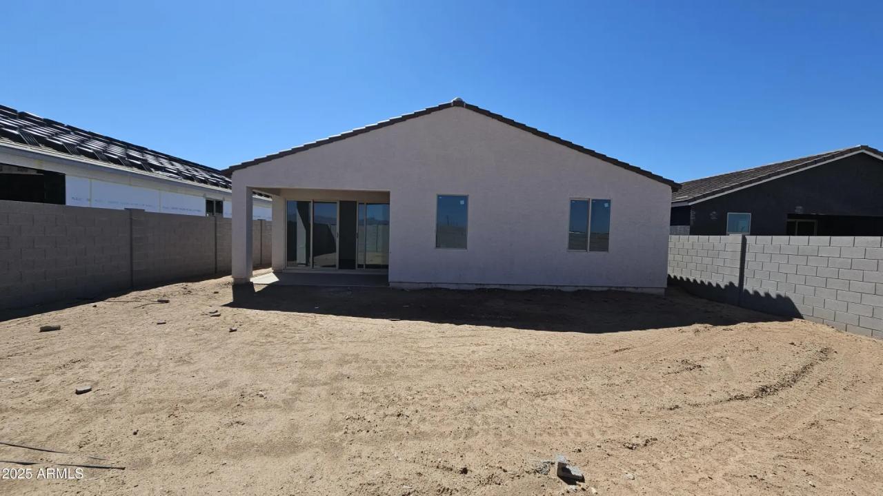 Real Estate Picture 23