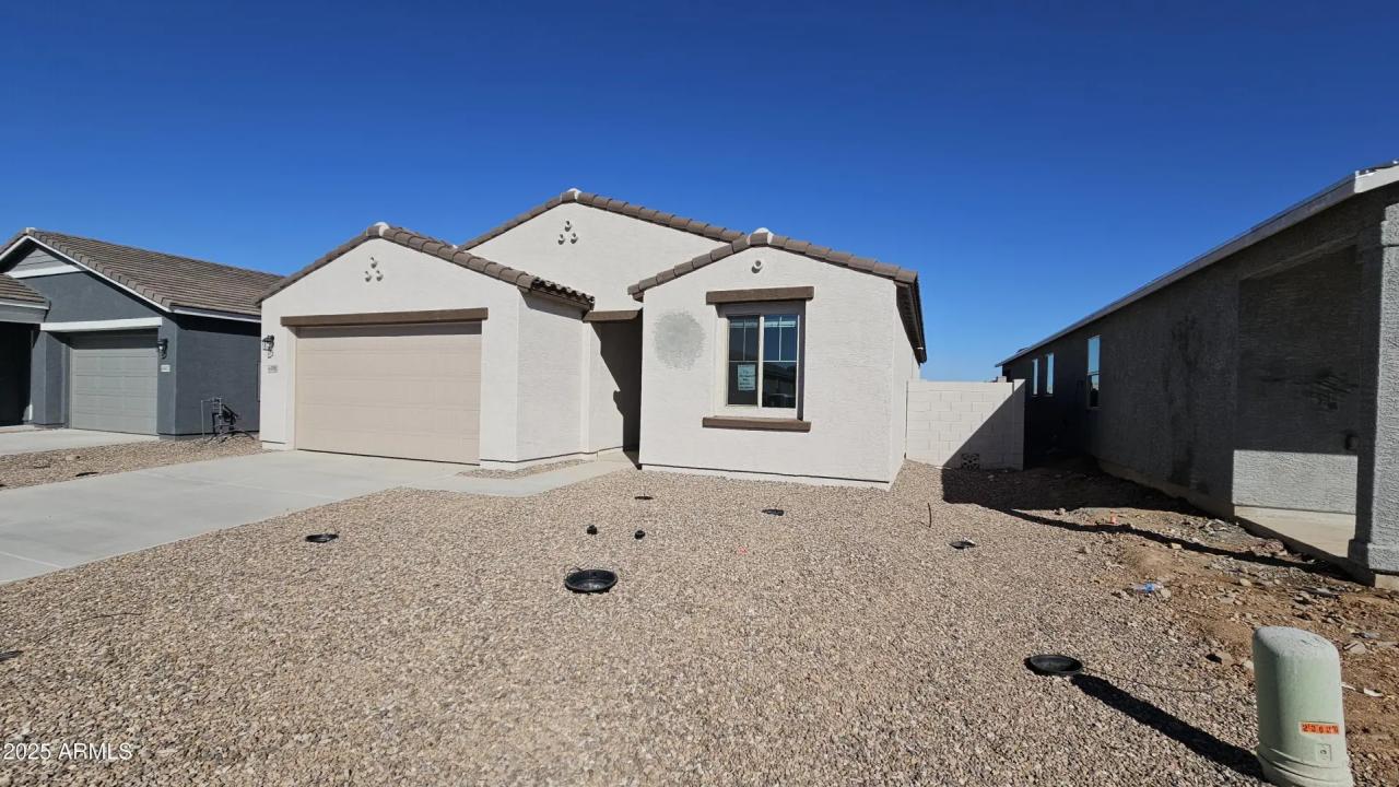 Real Estate Picture 3