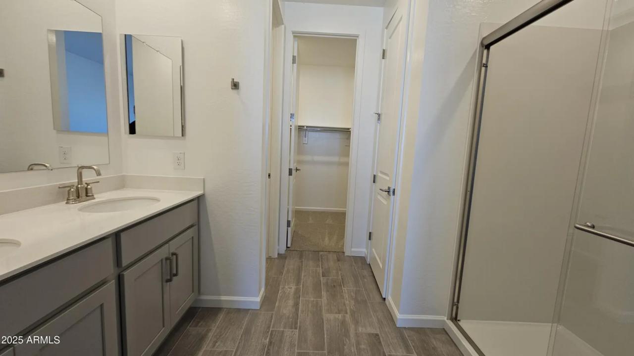 Real Estate Picture 15