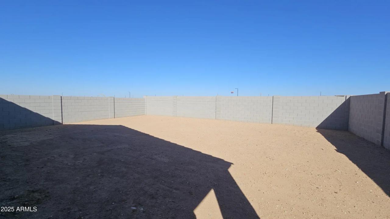 Real Estate Picture 18