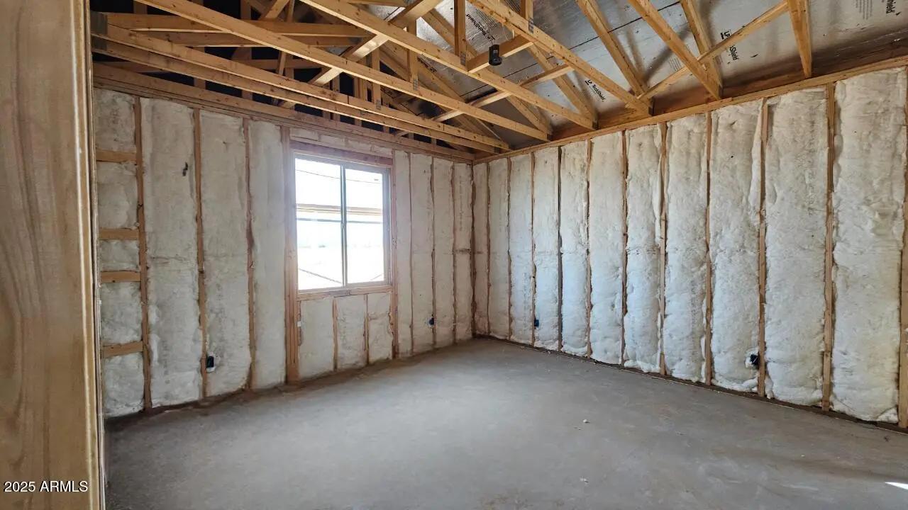 Real Estate Picture 7