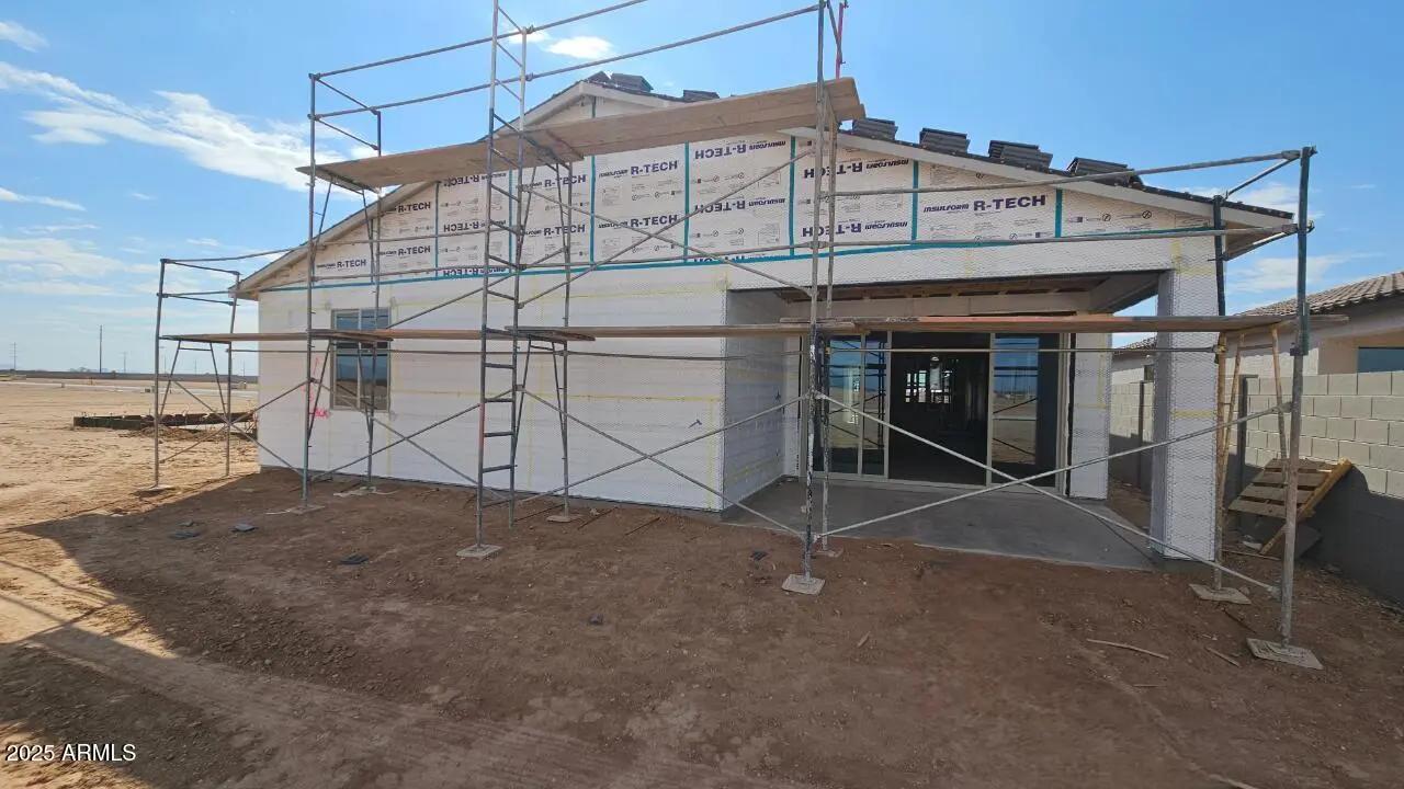 Real Estate Picture 8
