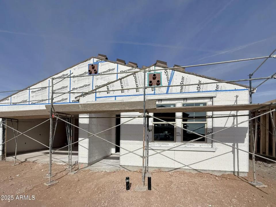 Real Estate Picture 2