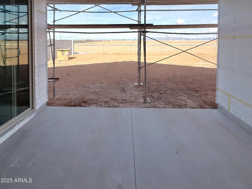 Real Estate Picture 18