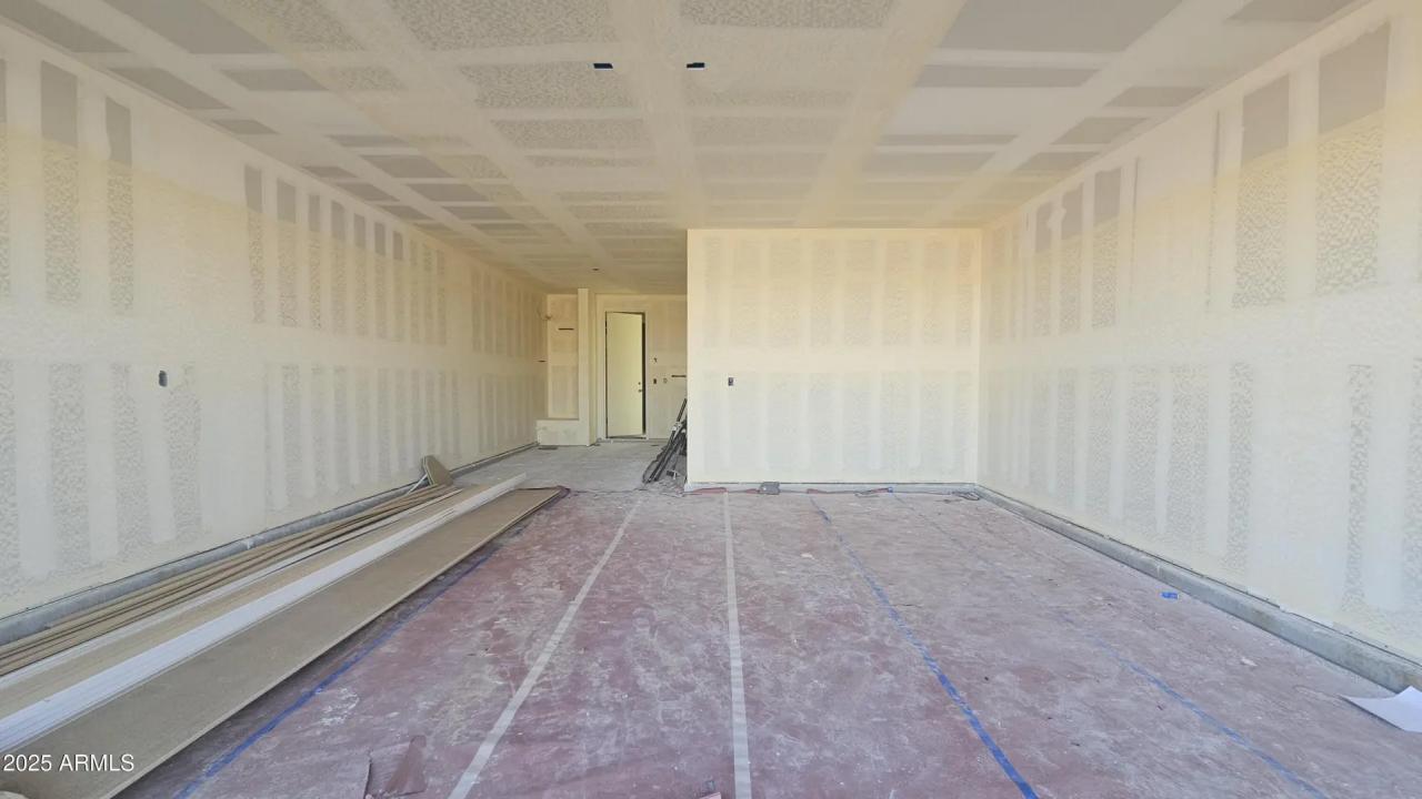 Real Estate Picture 3