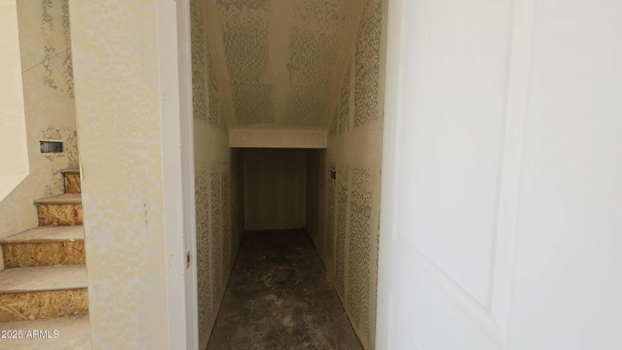 Real Estate Picture 10