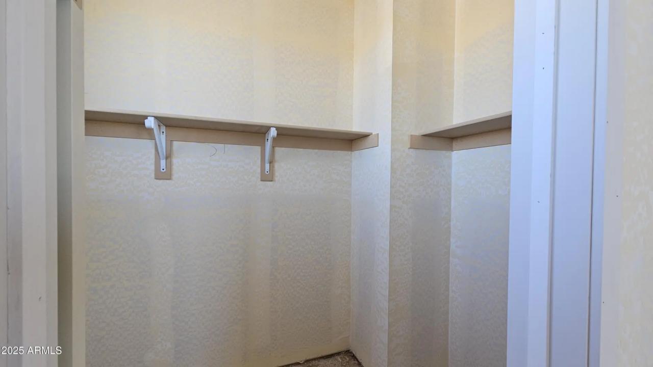 Real Estate Picture 15