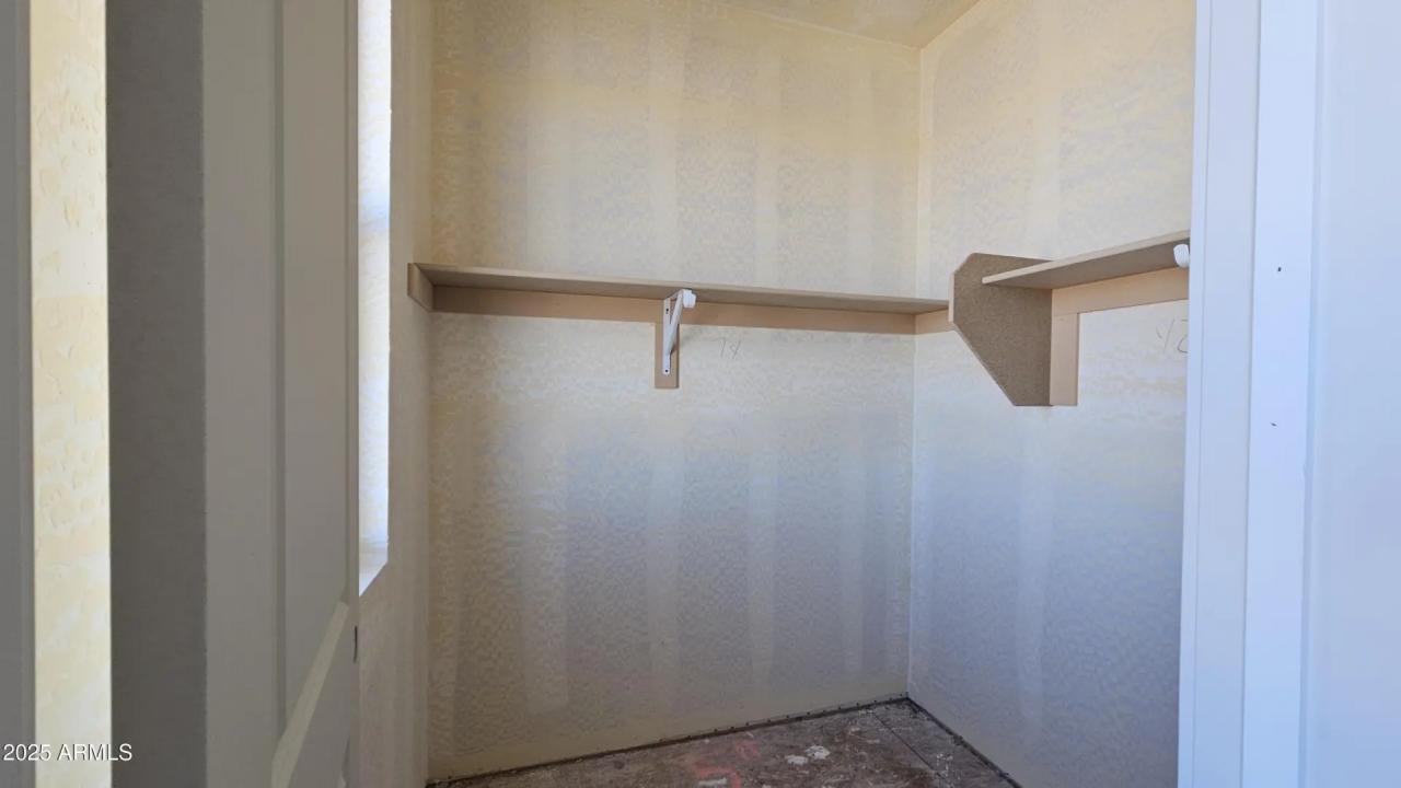 Real Estate Picture 17