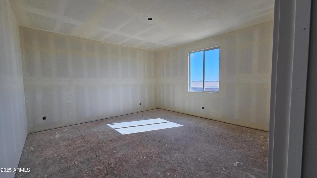 Real Estate Picture 22