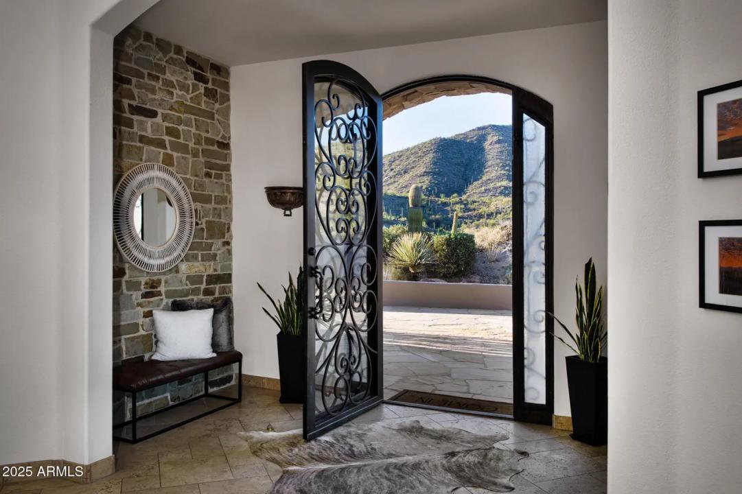 Real Estate Picture 5