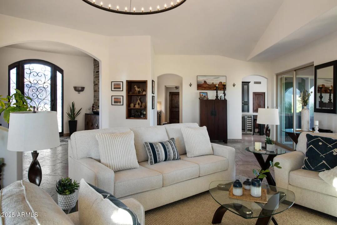 Real Estate Picture 6