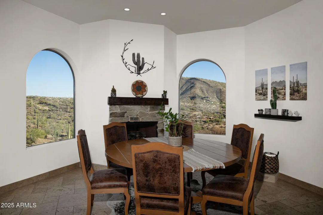 Real Estate Picture 11