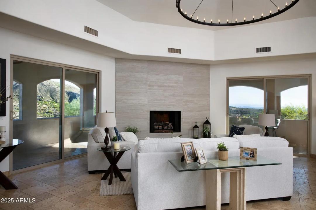Real Estate Picture 7