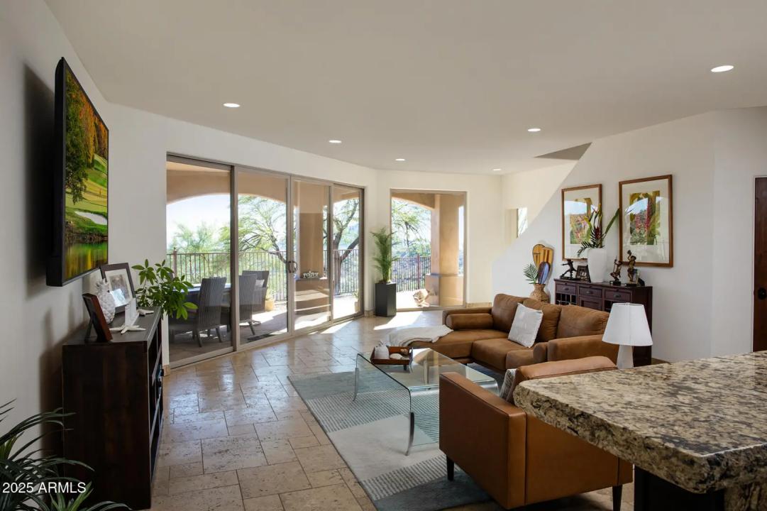 Real Estate Picture 23