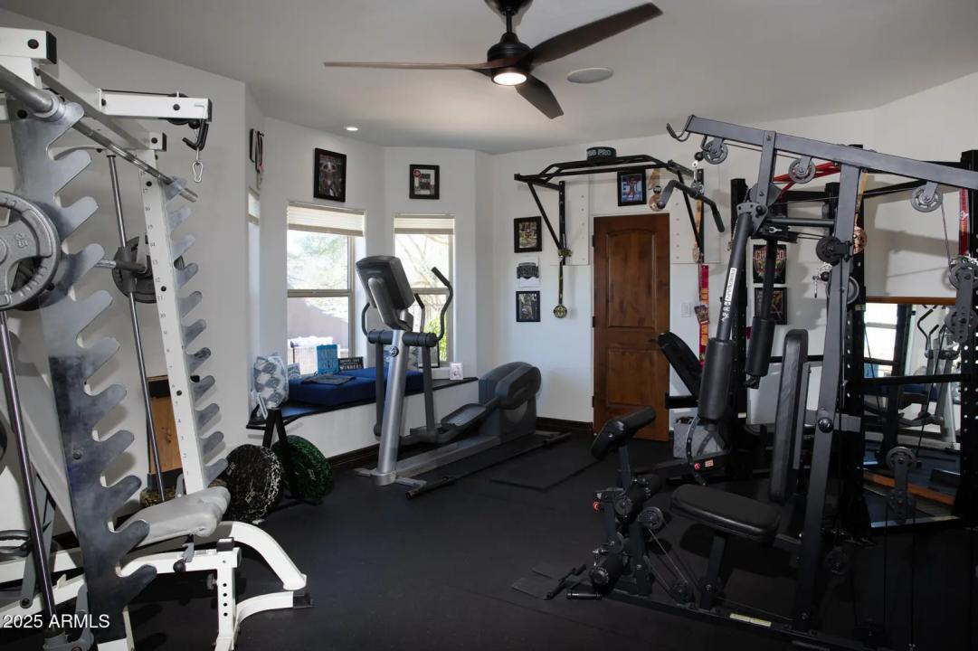 Real Estate Picture 32