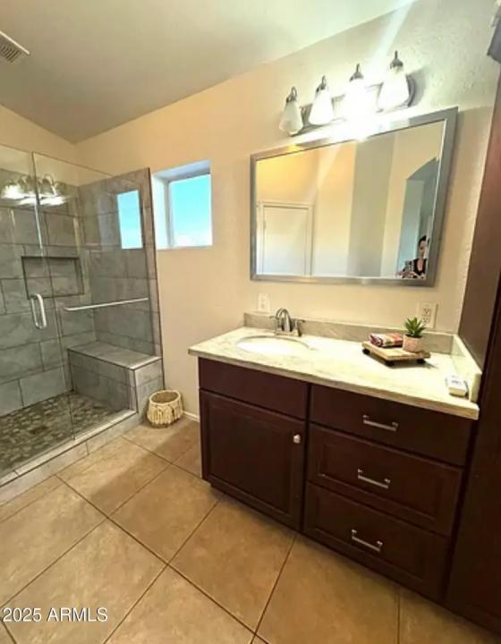 Real Estate Picture 5