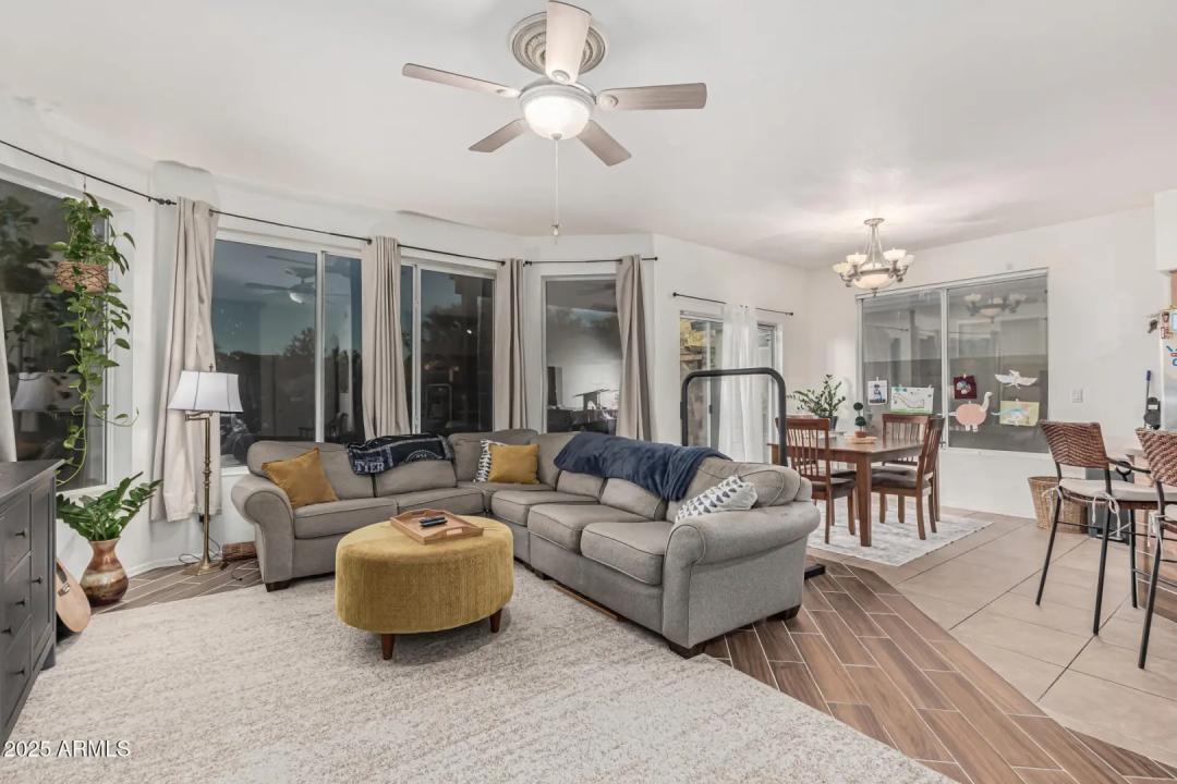 Real Estate Picture 11