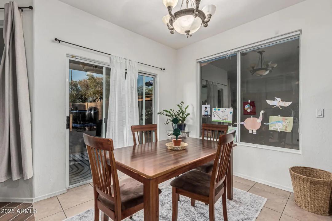 Real Estate Picture 12