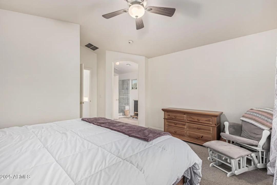 Real Estate Picture 18