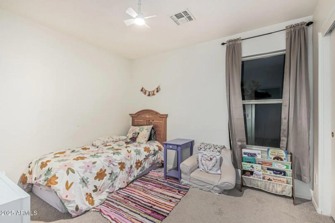 Real Estate Picture 21