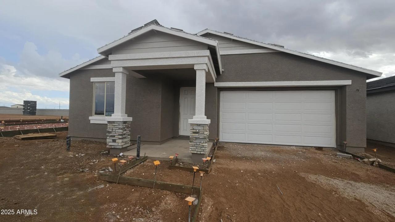 Real Estate Picture 2