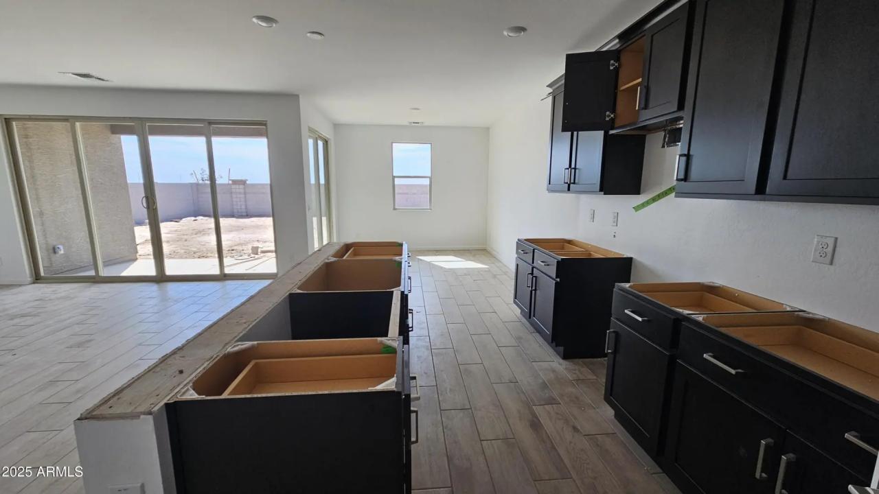 Real Estate Picture 9
