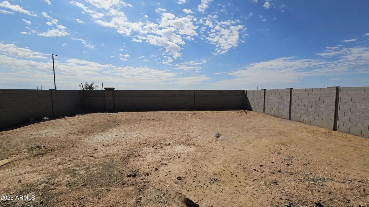 Real Estate Picture 20
