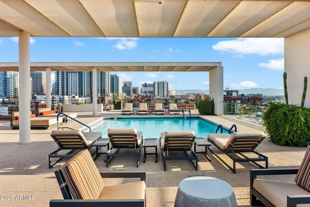 Real Estate Picture 21