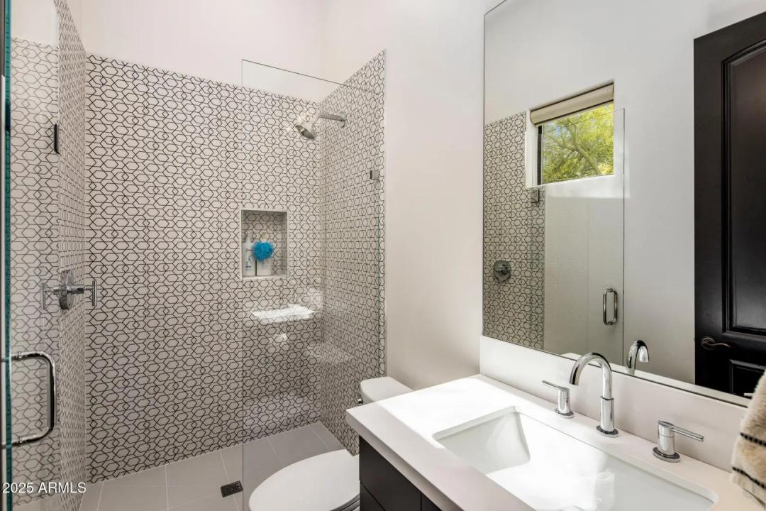 Real Estate Picture 28