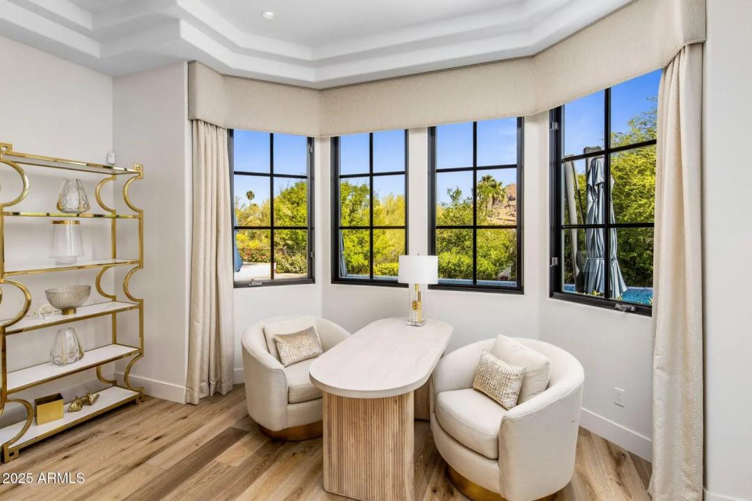 Real Estate Picture 16