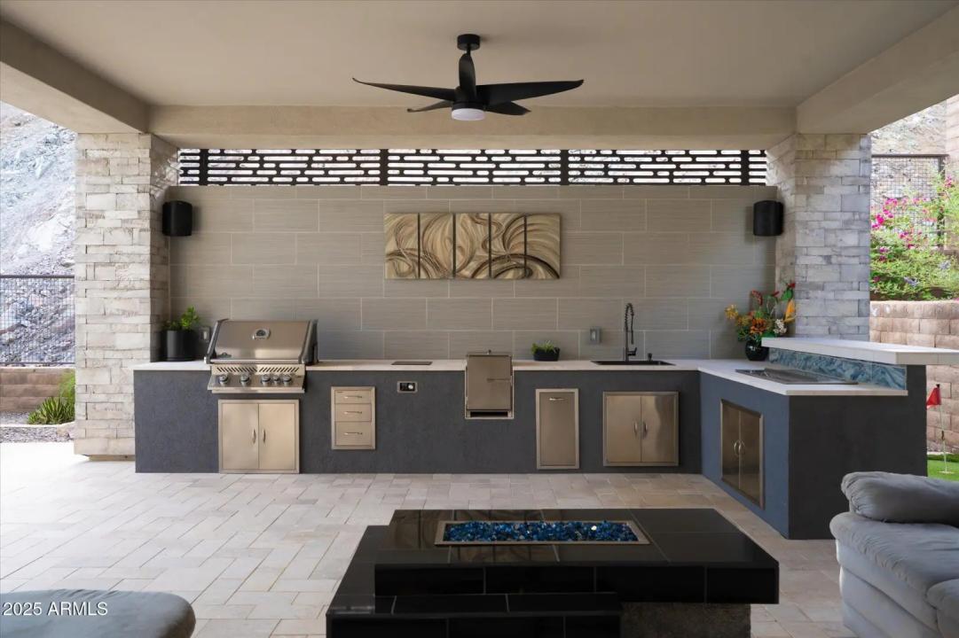 Real Estate Picture 30