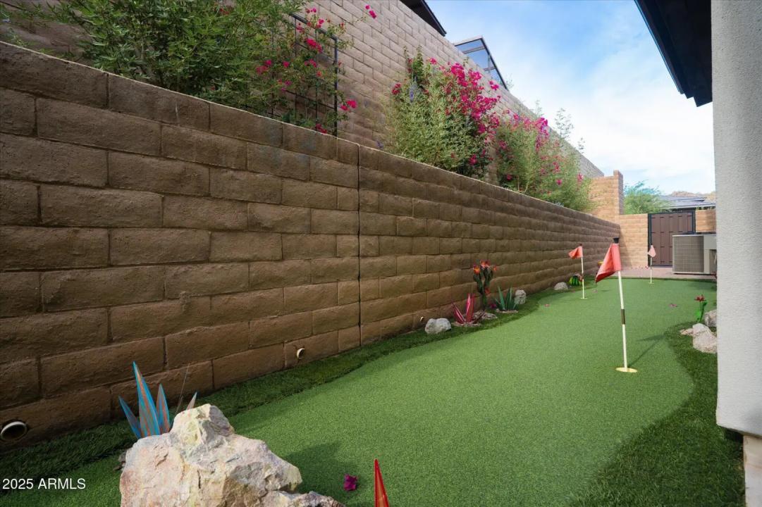 Real Estate Picture 31