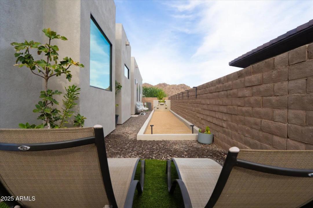 Real Estate Picture 32