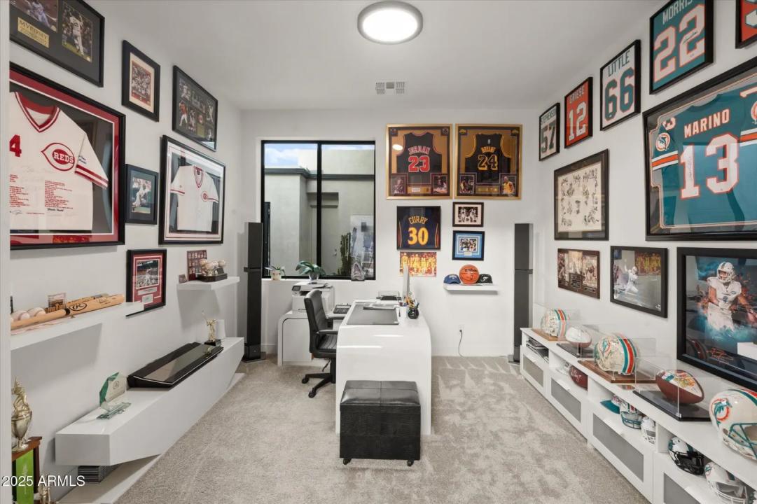 Real Estate Picture 18