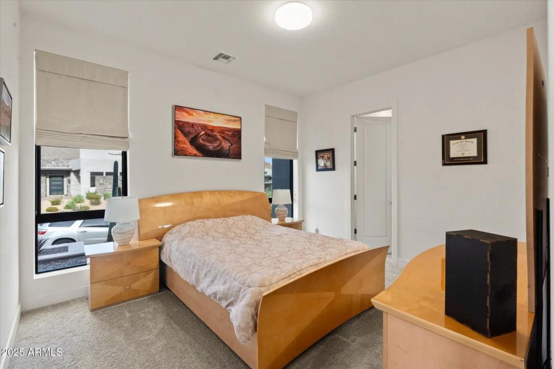 Real Estate Picture 23