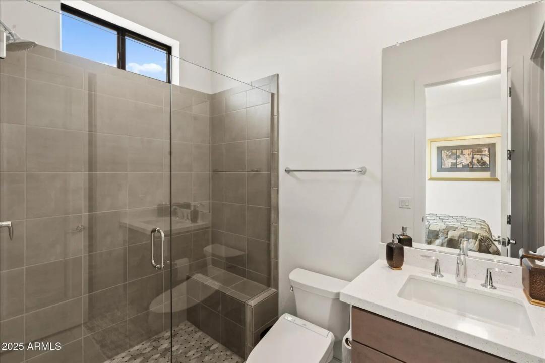 Real Estate Picture 26