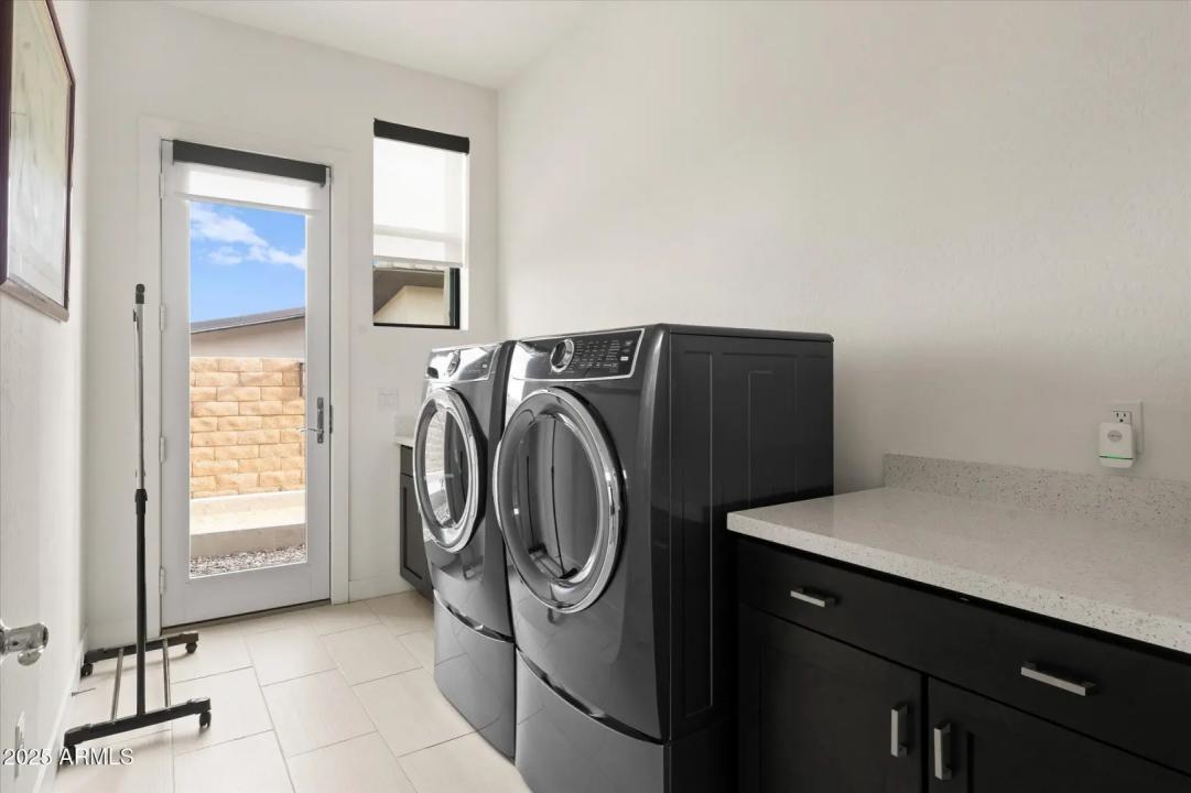 Real Estate Picture 28