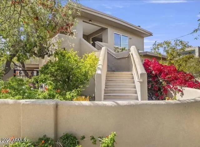 Real Estate Picture 3